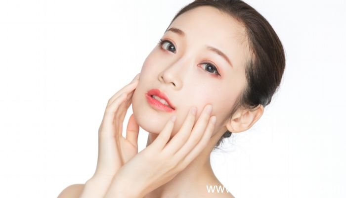 娇兰复原蜜白天用还是晚上用白天和晚上都可以使用娇兰复原蜜