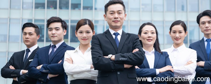 西装里面能不能穿毛衣西装可以配毛衣穿吗
