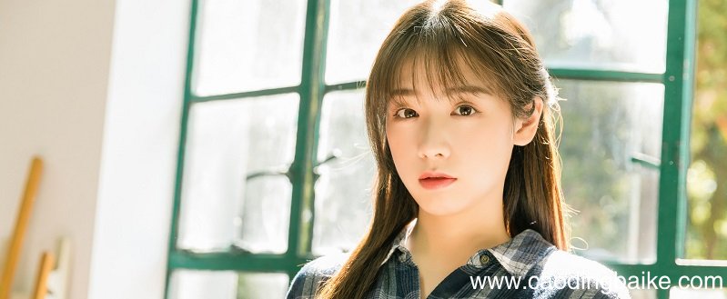 头发多的女生适合什么发型 头发多适合什么 搜狗