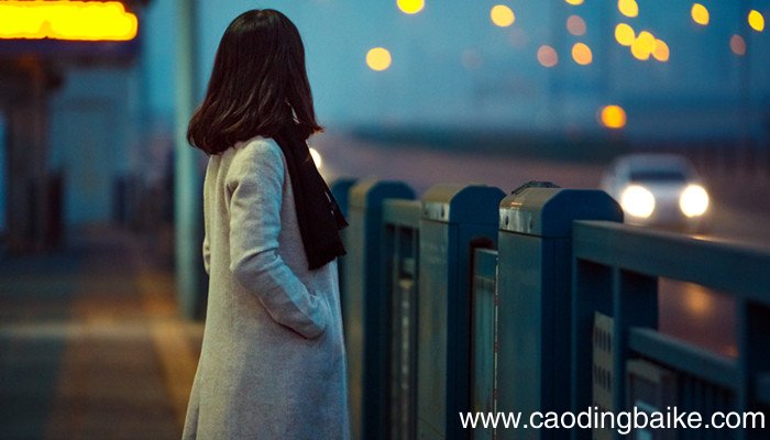 新买的衣服掉黑毛怎么处理 衣服掉黑毛怎么办