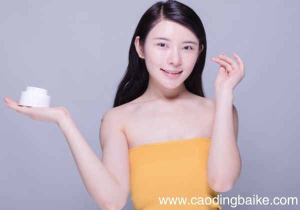 教你4步完成素颜妆 素颜妆怎么画