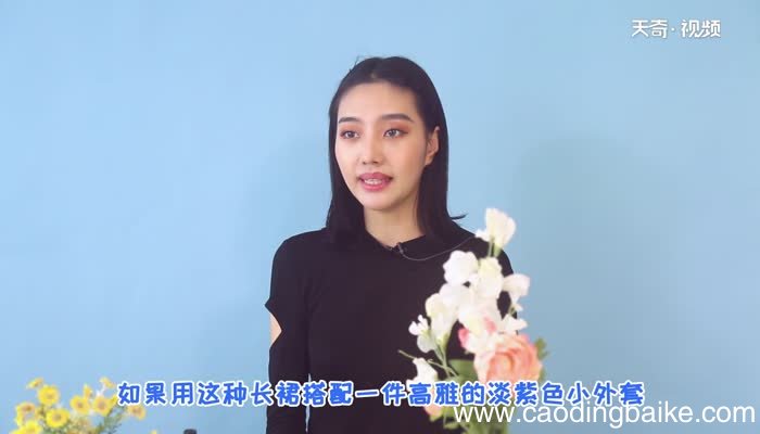 天蓝色配什么颜色好看 天蓝色的搭配颜色