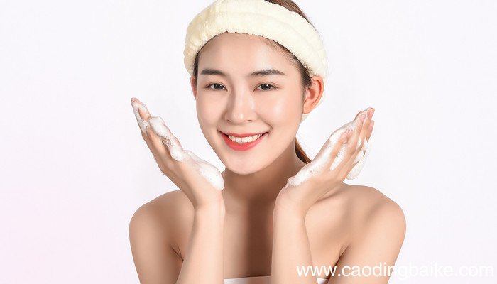 洁面膏的正确使用方法 洁面膏的使用步骤