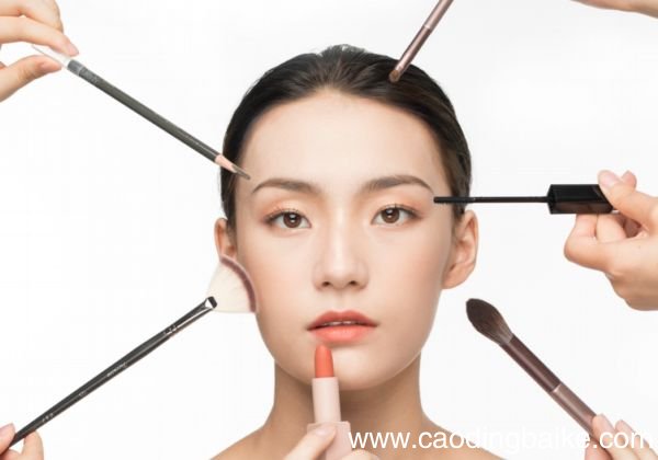 底妆怎么上才服帖 底妆应该怎么上