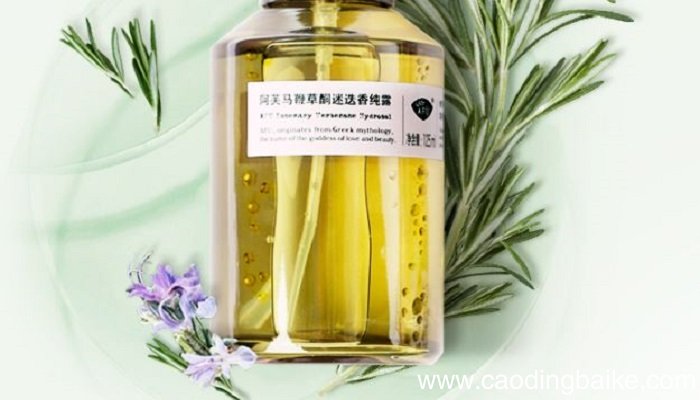 使用纯露后要用爽肤水吗 纯露和爽肤水使用顺序