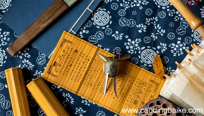 陈章侯蔑视显贵者文言文翻译 陈章侯蔑视显贵者原文翻译
