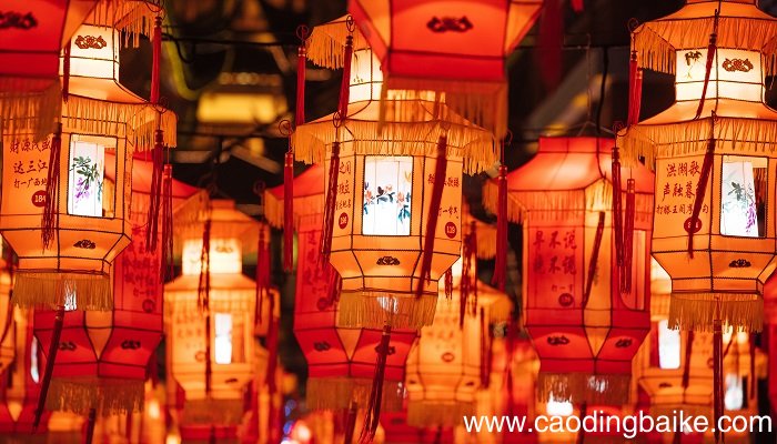 正月十五夜灯古诗翻译 正月十五夜灯这首古诗的意思