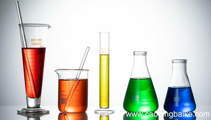 氧化铁能和氢氧化钠反应吗 氧化铁能不能和氢氧化钠发生反应