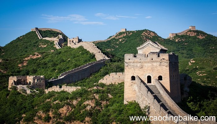 长城屹立在世界的东方改成比喻句 长城屹立在世界的东方改成比喻句怎么改