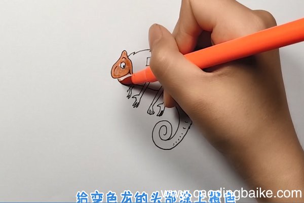 变色龙简笔画