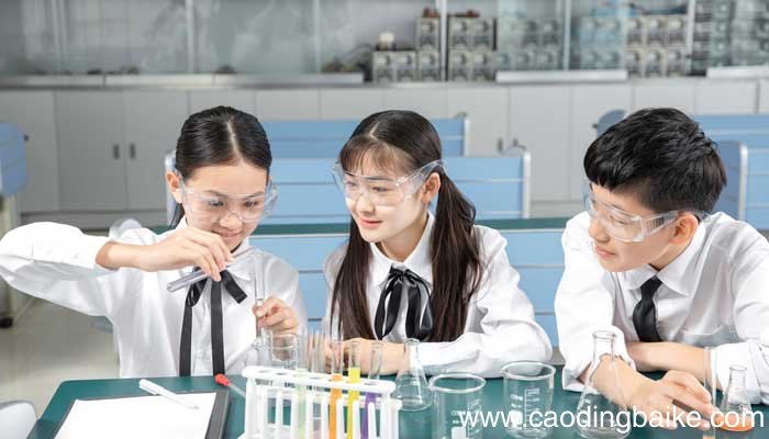 期中考试成绩出来了,怎么感谢老师 期末考试成绩出来了该怎么感谢老师