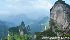 望天门山和望洞庭的相同点和不同点 望天门山和望洞庭的相同点