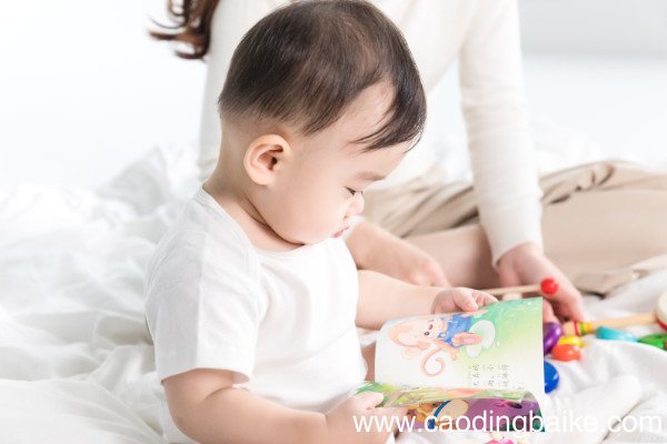 如何教宝宝开口说话怎么帮助宝宝开口说话