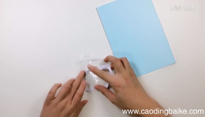 云朵热气球贺卡怎么做 热气球卡片的做法