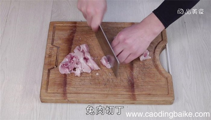 豌豆烧兔肉怎么做 豌豆烧兔肉做法是什么