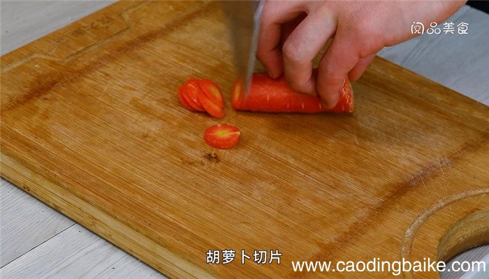 豆腐炒萝卜蒜苔怎么做 豆腐炒萝卜蒜苔的做法