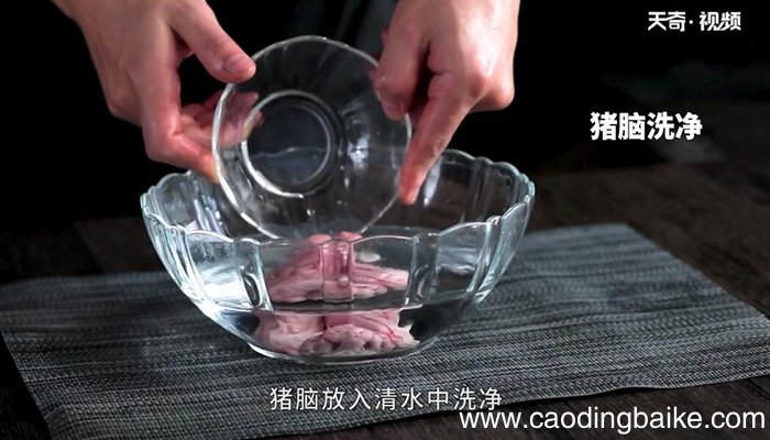 炸猪脑的做法 炸猪脑怎么做