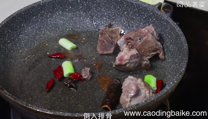 玉米和土豆怎么炖汤 玉米和土豆炖汤的做法