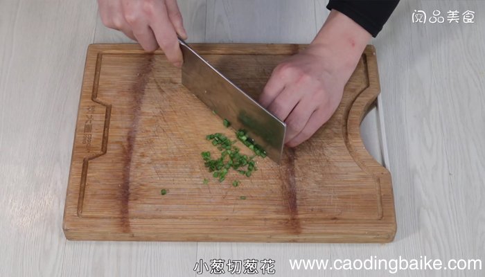 玉米和土豆怎么炖汤 玉米和土豆炖汤的做法