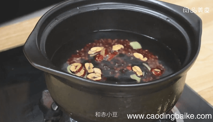 赤小豆鲤鱼汤 赤小豆鲤鱼汤怎么做好吃