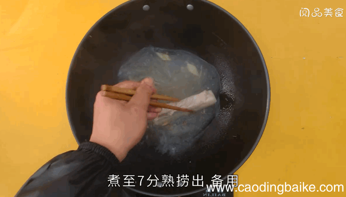 木耳青蒜回锅肉的做法，木耳青蒜回锅肉怎么做