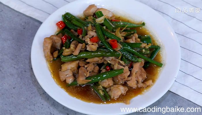 尖椒炒鸡腿的做法 如何做尖椒炒鸡腿