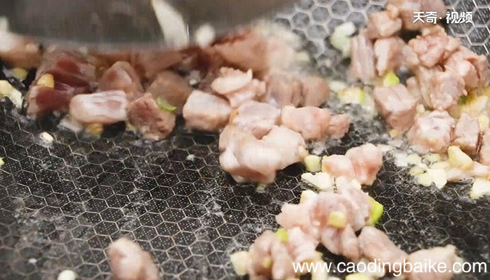 什锦柿子丁的做法 什锦柿子丁怎么做