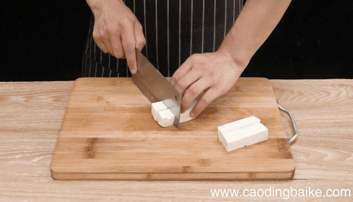 胡萝卜炖鸡蛋豆腐 胡萝卜炖鸡蛋豆腐怎么做好吃