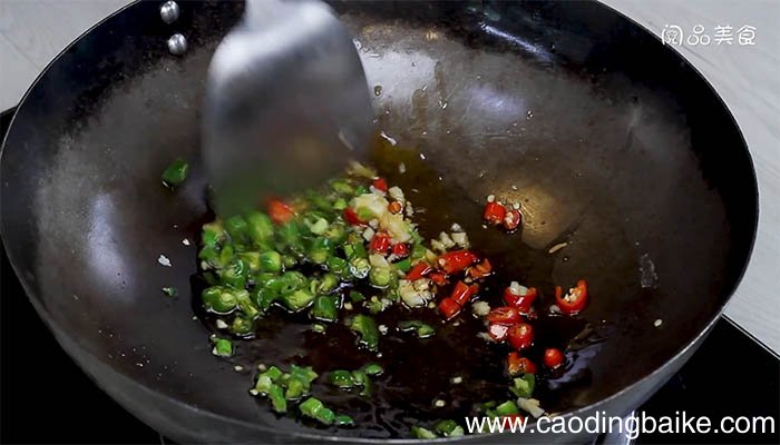 蒸淋茄子的做法 蒸淋茄子怎么做