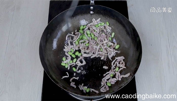 尖椒炒毛豆的做法 如何做尖椒炒毛豆