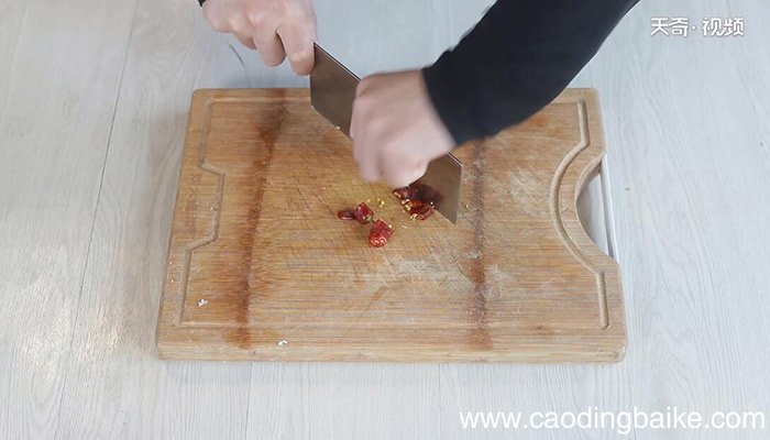 如何做酱炒豆腐皮 酱炒豆腐皮的做法