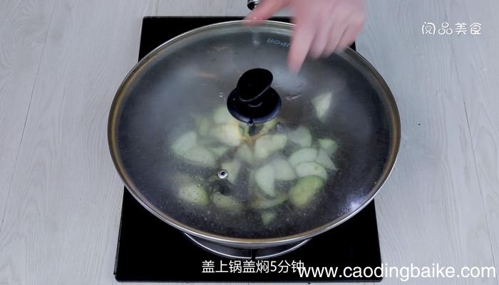 西红柿尖椒炒茄子的做法西红柿尖椒炒茄子怎么做