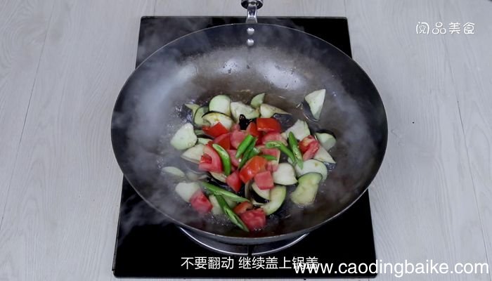 西红柿尖椒炒茄子的做法西红柿尖椒炒茄子怎么做