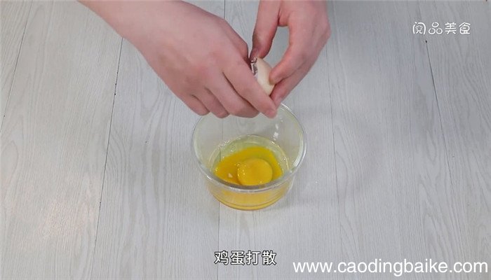 辣椒炒红肠鸡蛋的做法 辣椒炒红肠鸡蛋怎么做