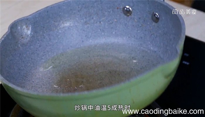 辣椒炒红肠鸡蛋的做法 辣椒炒红肠鸡蛋怎么做