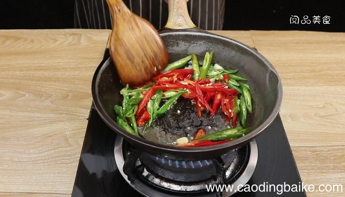 尖椒爆炒牛肉怎么做 尖椒爆炒牛肉做法