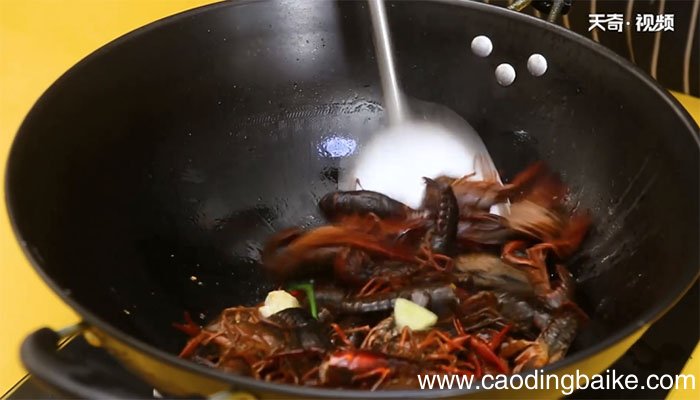 十三香龙虾的做法 十三香龙虾怎么做