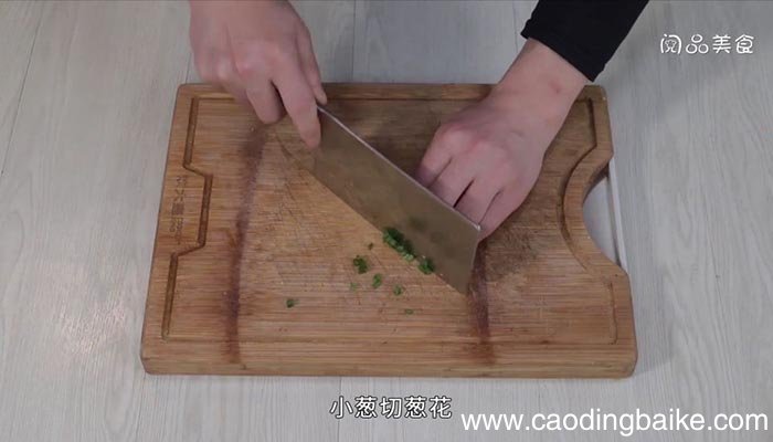 焦炸丸子豆腐汤怎么做 焦炸丸子豆腐汤