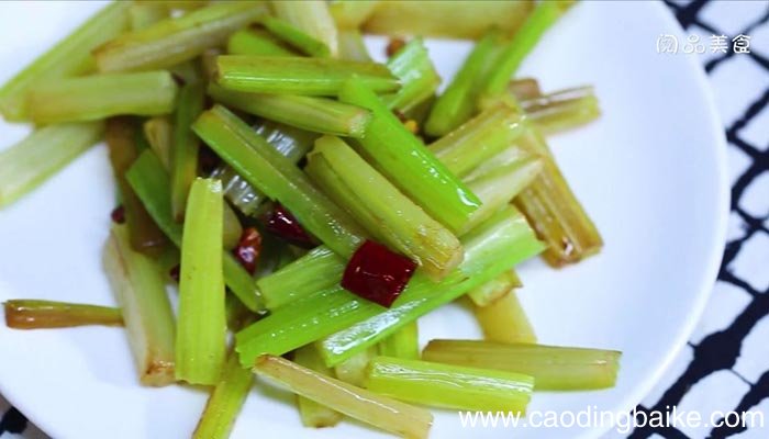 芹菜怎么炒不老 炒芹菜