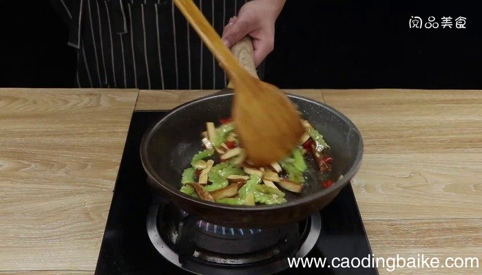 苦瓜炒豆干的做法 苦瓜炒豆干怎么做好吃