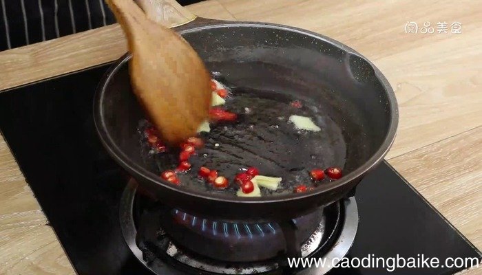 玫瑰油鸡怎么做 玫瑰油鸡怎么做好吃