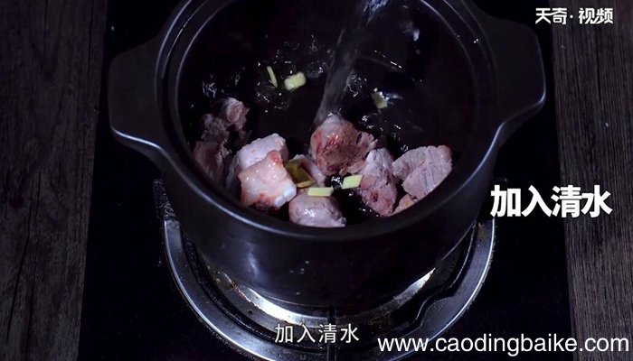 土豆木耳排骨汤的做法 土豆木耳排骨汤怎么做
