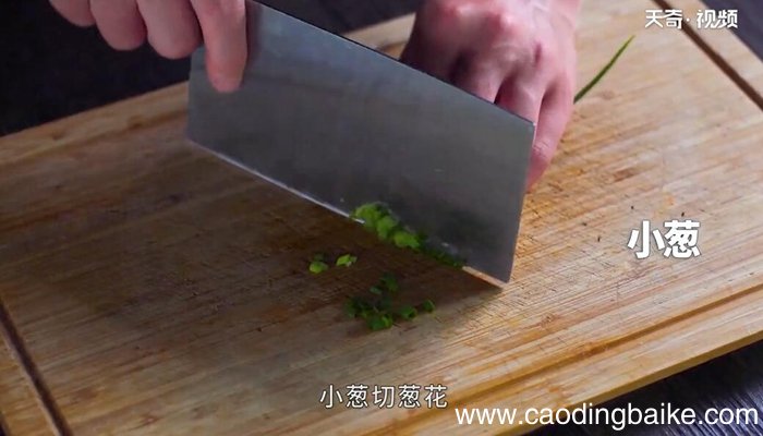 土豆木耳排骨汤的做法 土豆木耳排骨汤怎么做