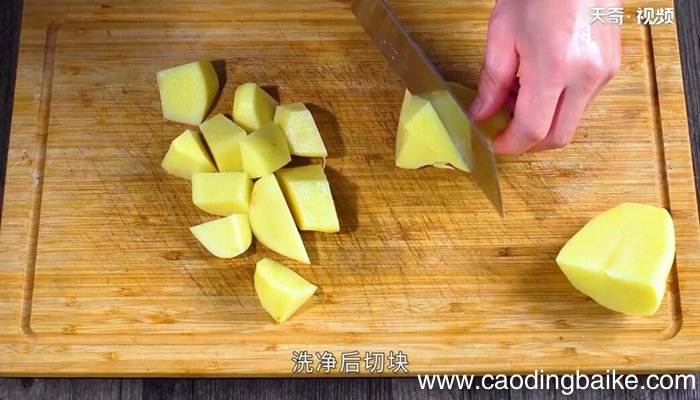 土豆木耳排骨汤的做法 土豆木耳排骨汤怎么做