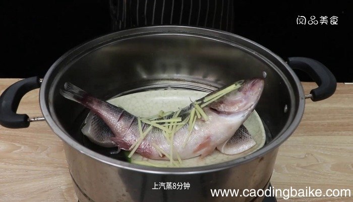 豉油蒸鲈鱼怎么做 豉油蒸鲈鱼怎么做好吃