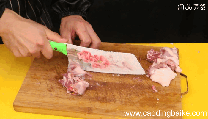 青椒炒鸭肉的做法，青椒炒鸭肉怎么做