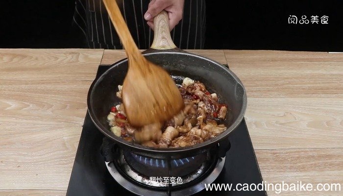 姜蒜鲍鱼鸡煲的做法 姜蒜鲍鱼鸡煲怎么做好吃
