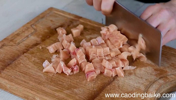 蚕豆炒鸡丁的做法 蚕豆炒鸡丁怎么做