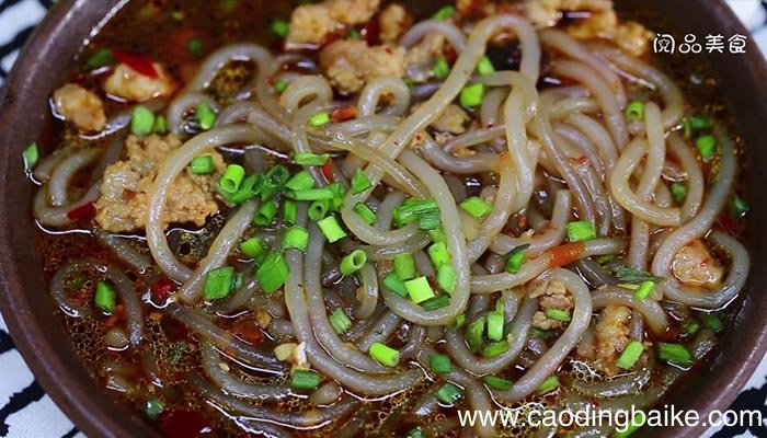 炒酸辣红薯粉 如何炒酸辣红薯粉