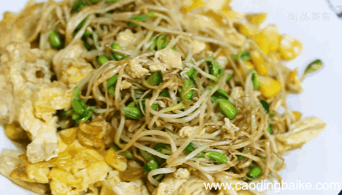 玉米豆芽炒鸡蛋的做法，玉米豆芽炒鸡蛋怎么做